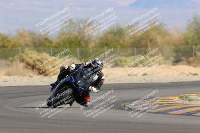 media/Nov-05-2022-SoCal Trackdays (Sat) [[f8d9b725ab]]/Turn 2 (1120am)/